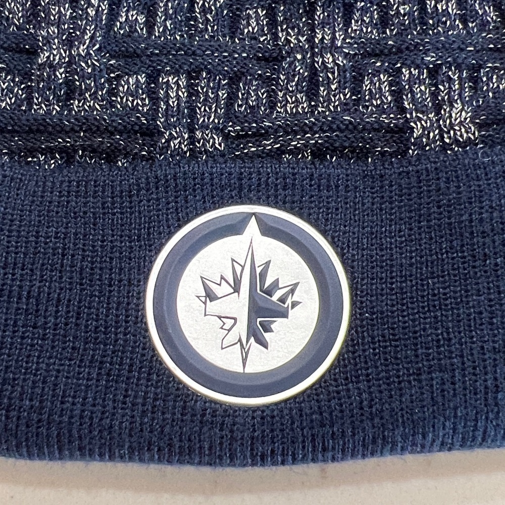 Winnipeg Jets NHL Navy Knit Beanie Pom Hat Metallic Silver One Size NWT - Picture 2 of 7